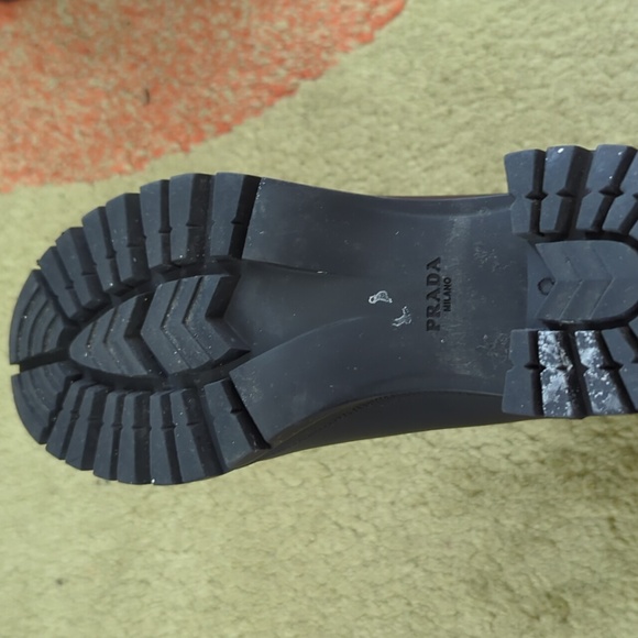 Prada chelsea platform boots - Picture 3 of 4